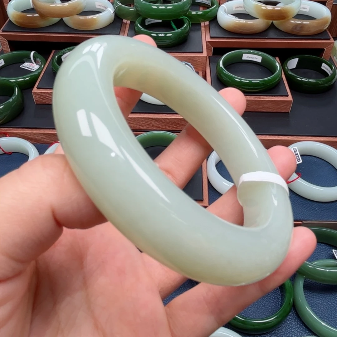 未镶嵌手镯和田玉6162