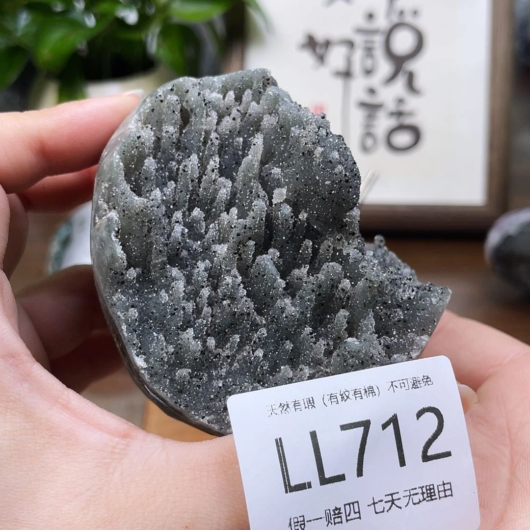 未镶嵌水晶大型摆件（非配饰）