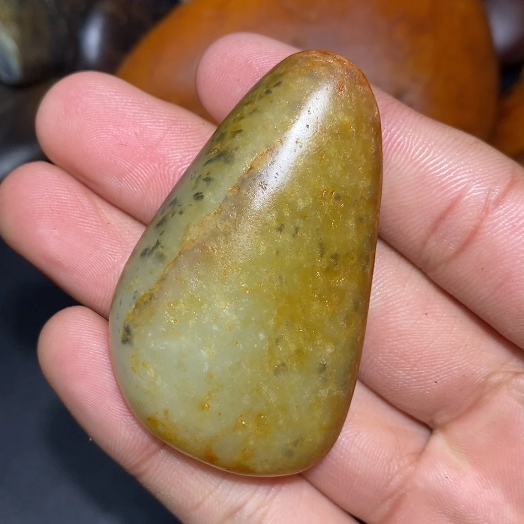 和田玉未镶嵌珠宝奇石