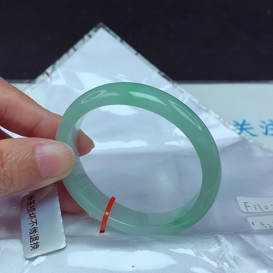 翡翠未镶嵌手镯52贵0264