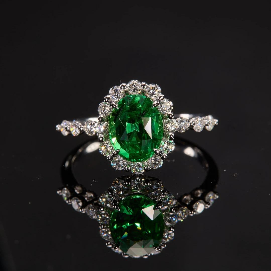 如苑珠宝18K金沙弗莱戒指/2.02ct/GUILD/薄荷绿