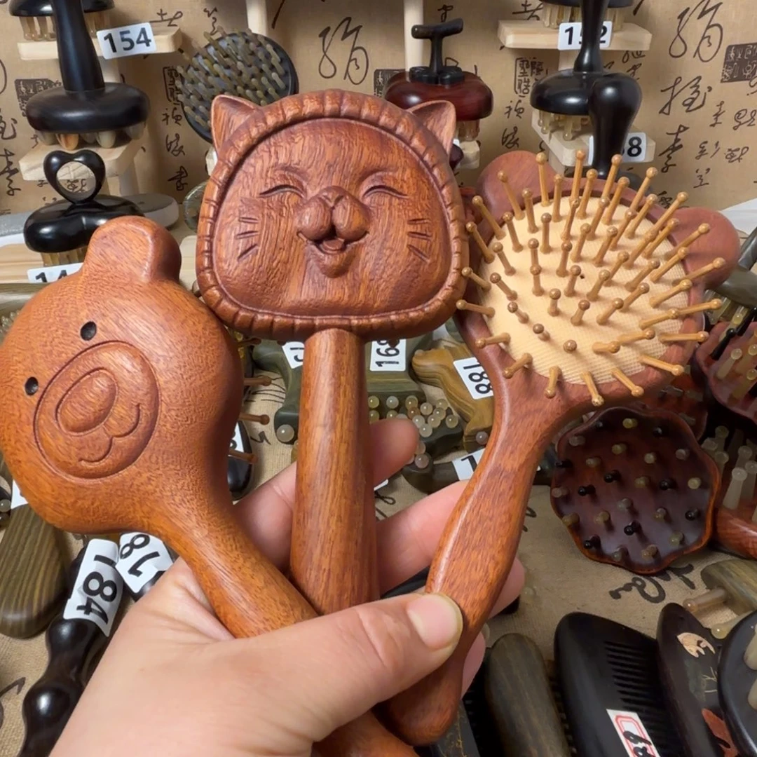 绿檀红檀香气垫梳一个