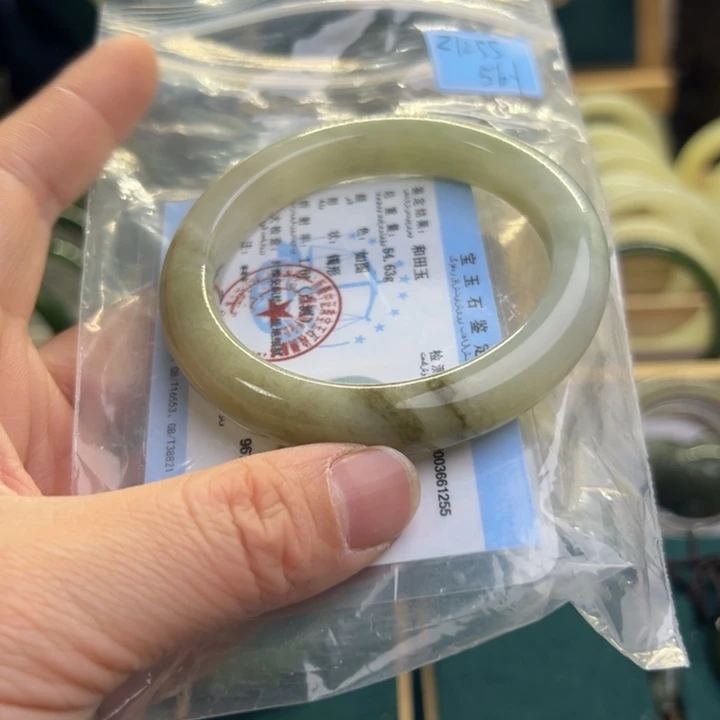 和田玉手镯未镶嵌56.1圈围1255