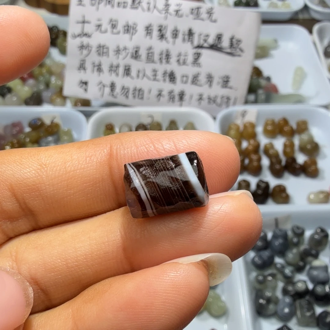 和田玉未镶嵌珠宝奇石