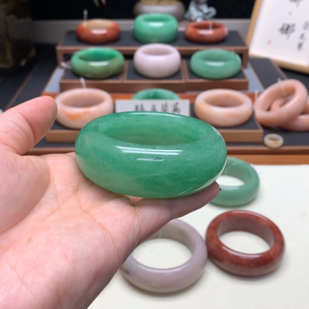 花***来石英质玉（非洲翠）未镶嵌舍