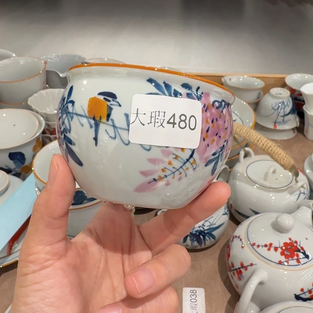 釉下手绘茶具微瑕