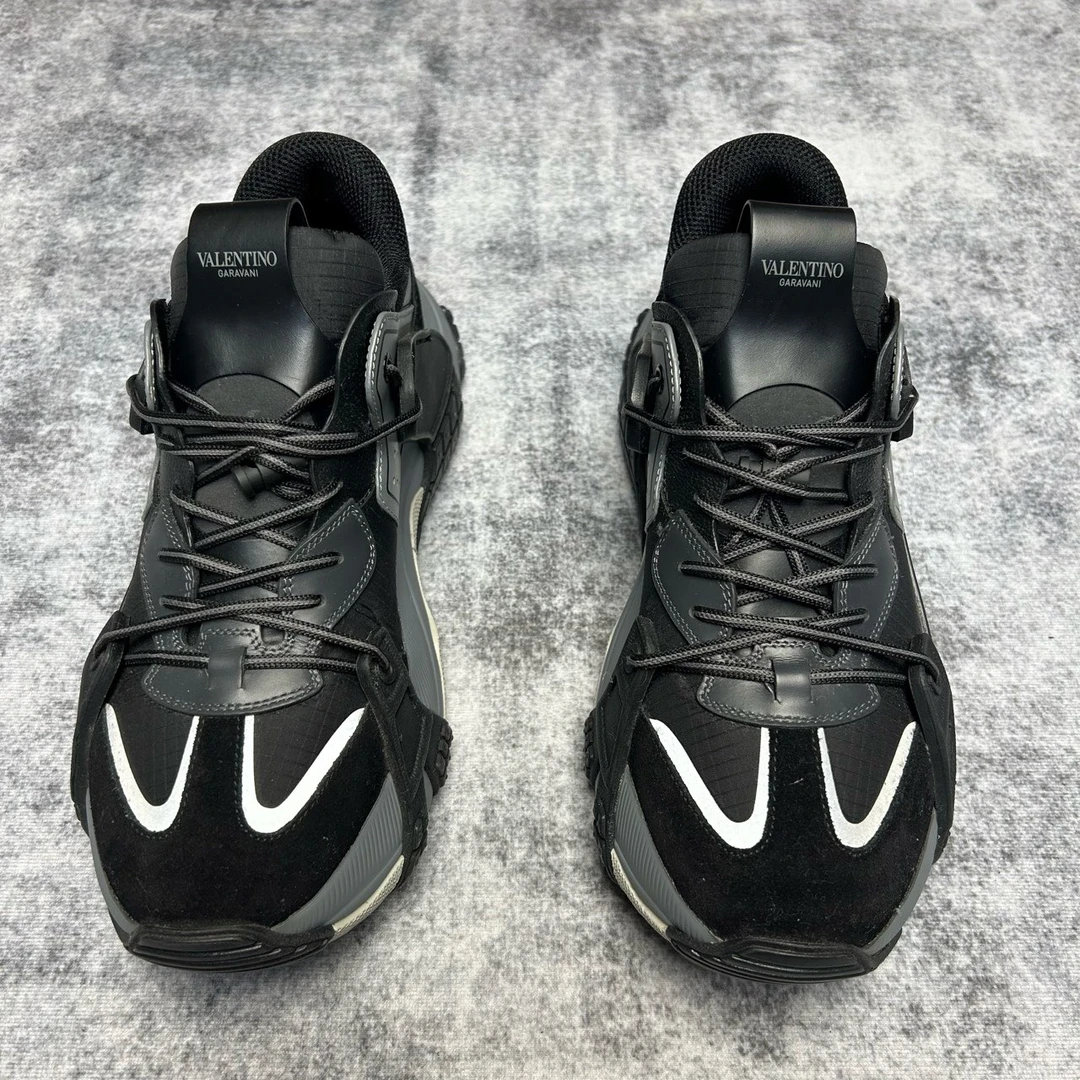 99新 Valentino/华伦天奴 春夏新款黑灰配色机能风老爹鞋 41.5码