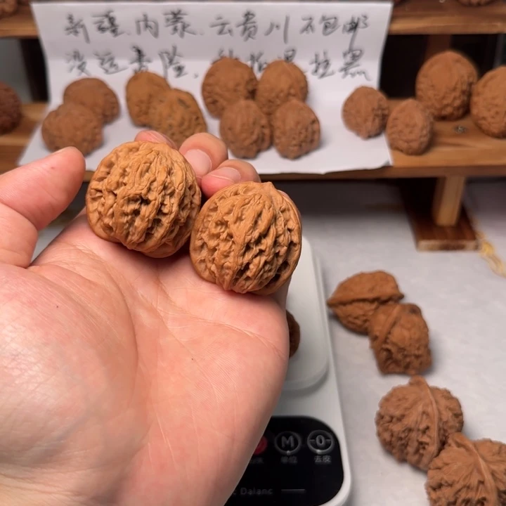 【***】40小磕尖虎头核桃