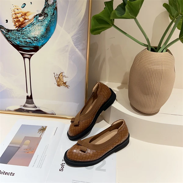 【璐然圣创】新款轻便百搭编织蝴蝶结休闲单鞋5678