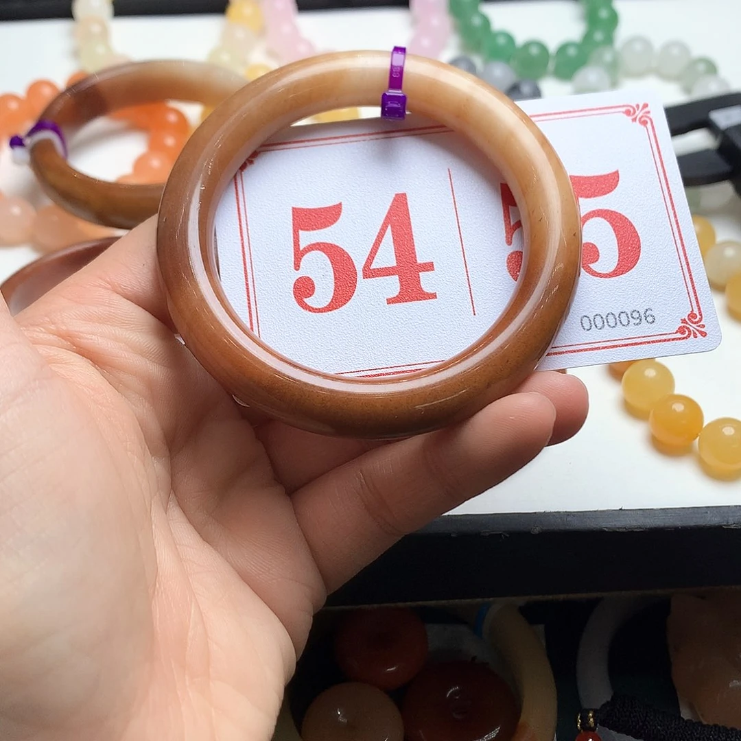 未镶嵌石英质玉（黄龙玉）手镯心**光