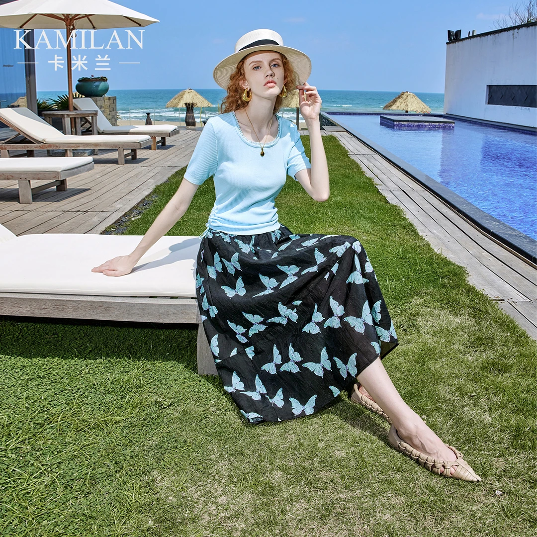 卡米兰套装女2025夏季新款设计感短袖T恤上衣+高腰半身裙两件套