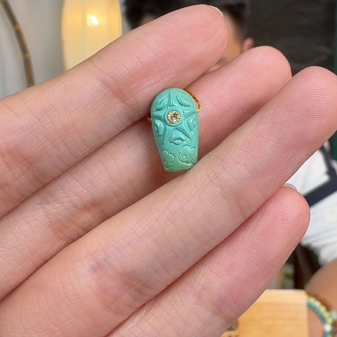 绿松石未镶嵌珠宝奇石