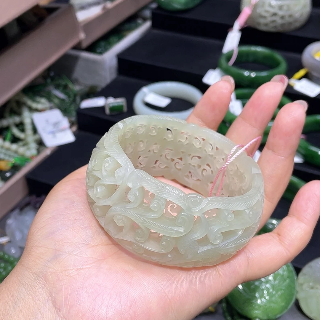 和田玉手镯62圈口37未镶嵌