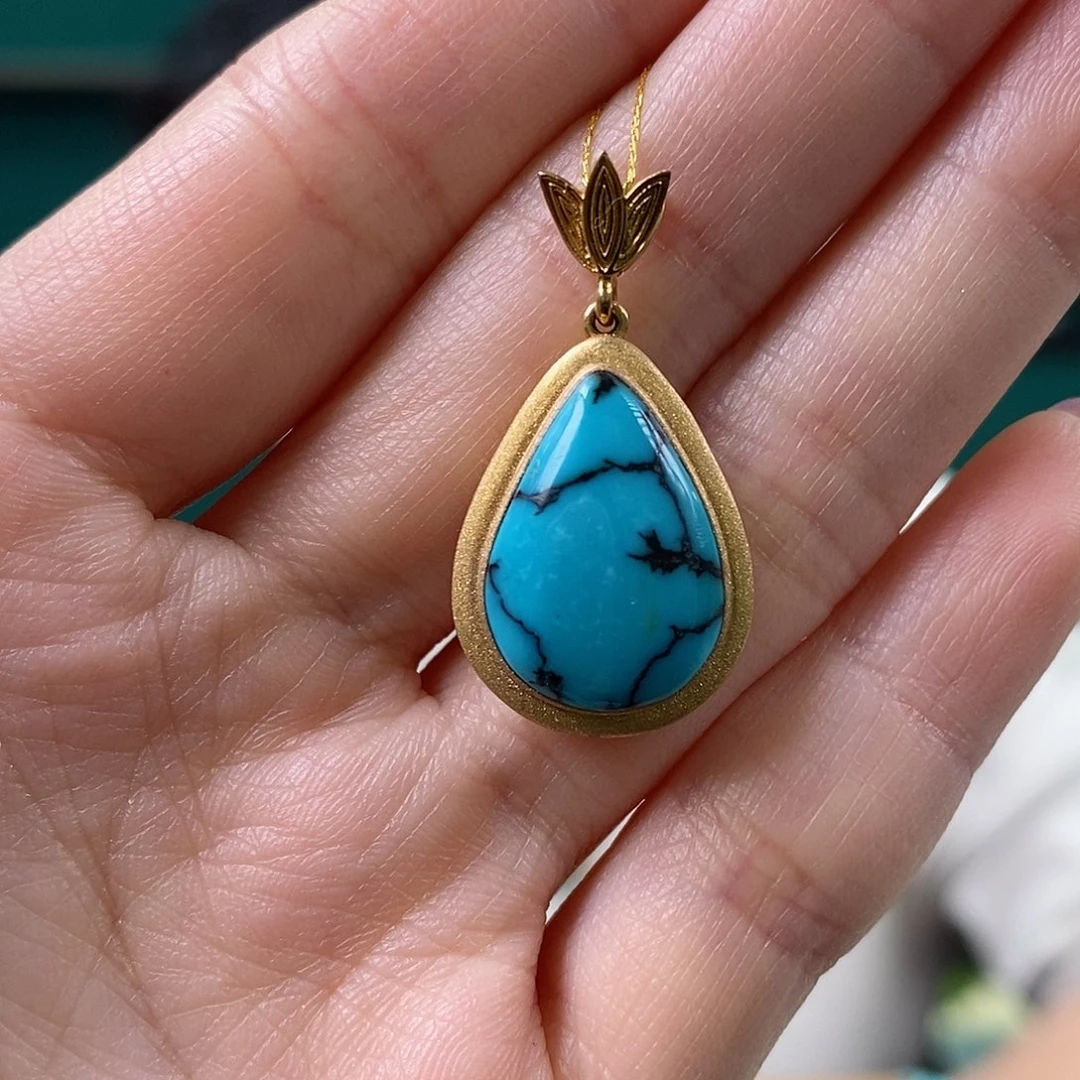 绿松石18K金镶嵌珠宝奇石