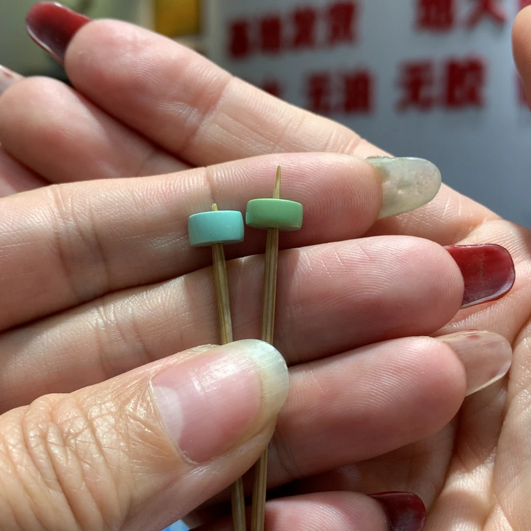 绿松石配饰未镶嵌