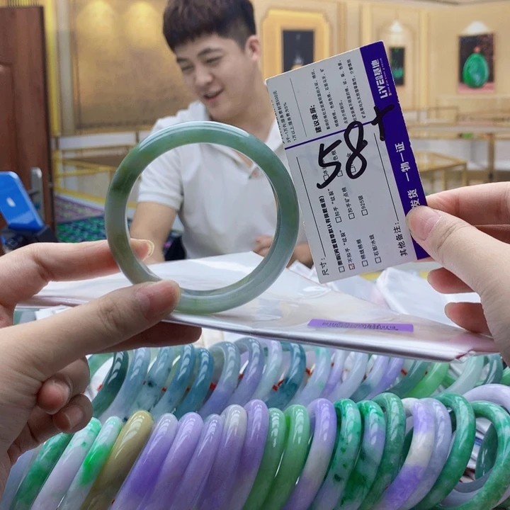 翡翠未镶嵌手镯yu