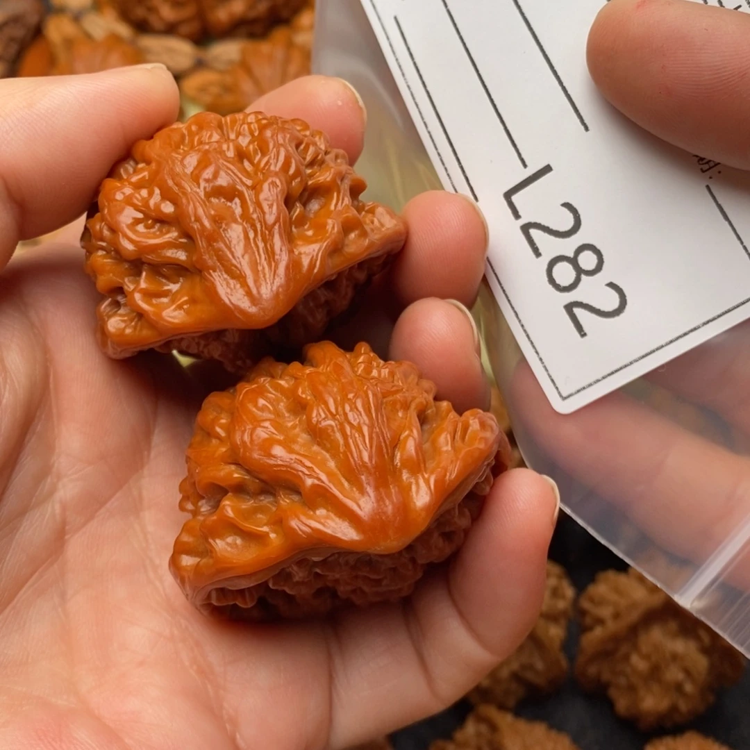 一***顺把件文玩核桃45眼镜蛇