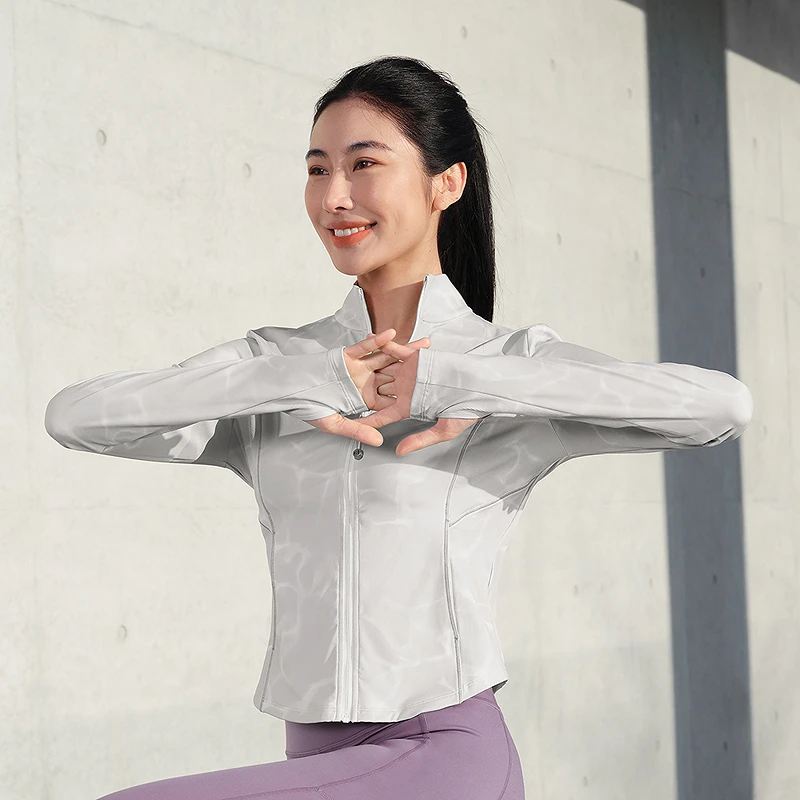 波司登2025夏季新款女短款柔型轻运动防晒服B250523182