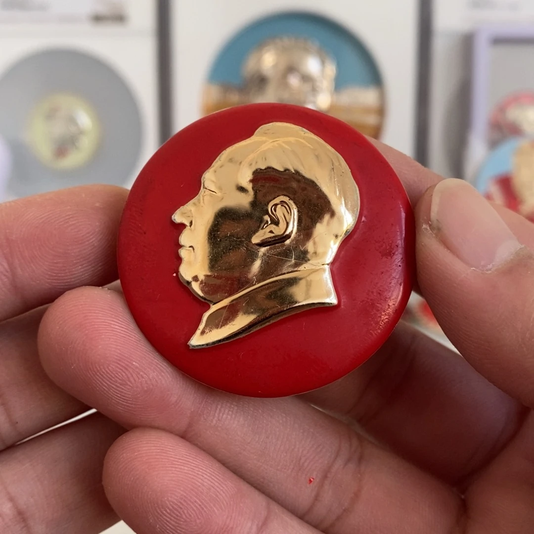 铝红色纪念章帽徽漆素章