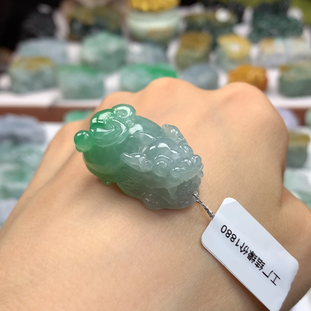 翡翠未镶嵌颈饰翡翠吊坠10