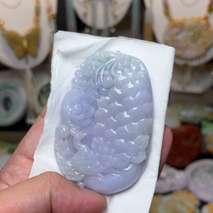 翡翠未镶嵌颈饰吊坠