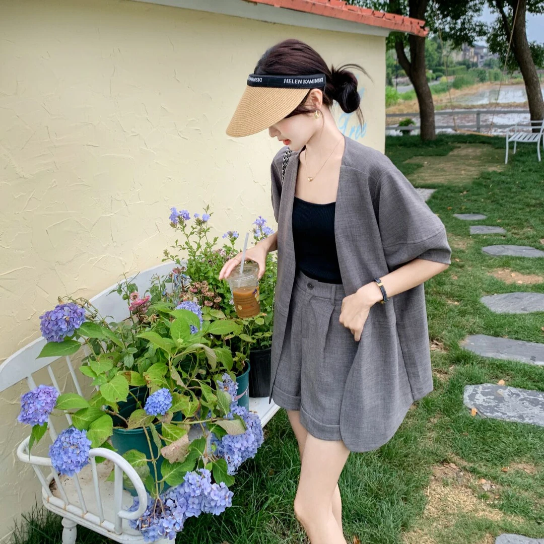 灰色短袖西装套装女2024夏季新款小个子高级感宽松休闲短裤两件套