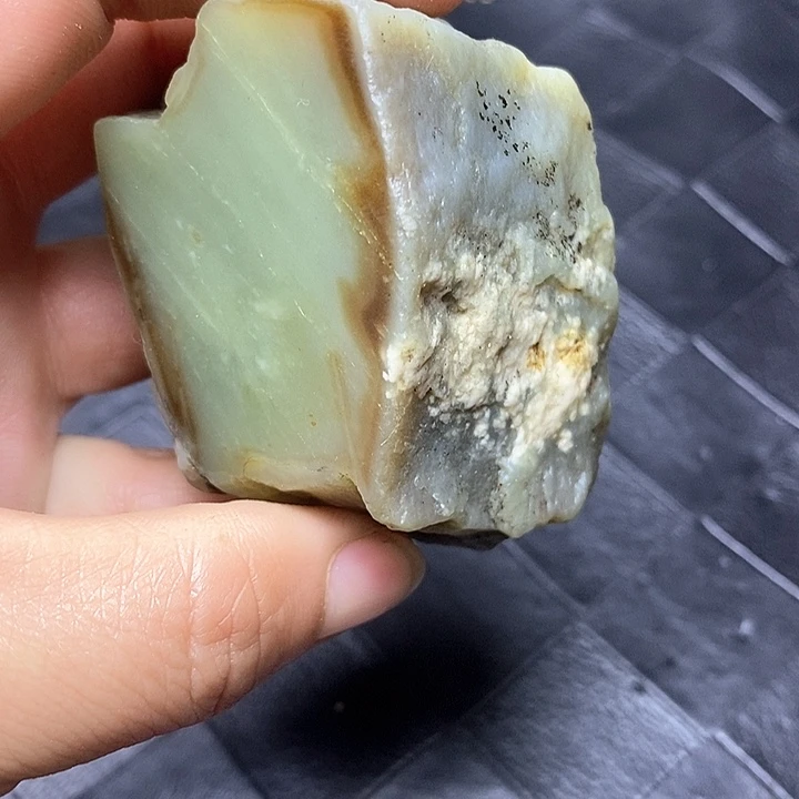 和田玉毛料未镶嵌
