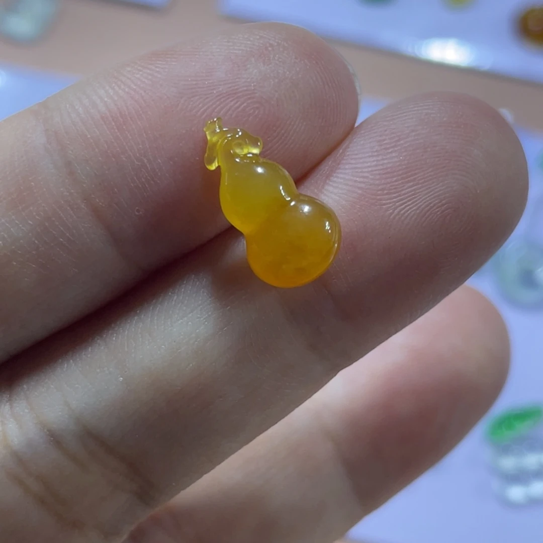 定制翡翠未镶嵌葫芦
