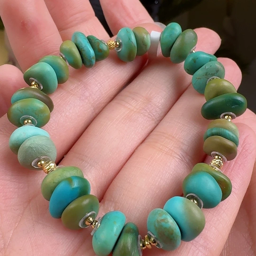 绿松石珠宝奇石18K金镶嵌洋*妞