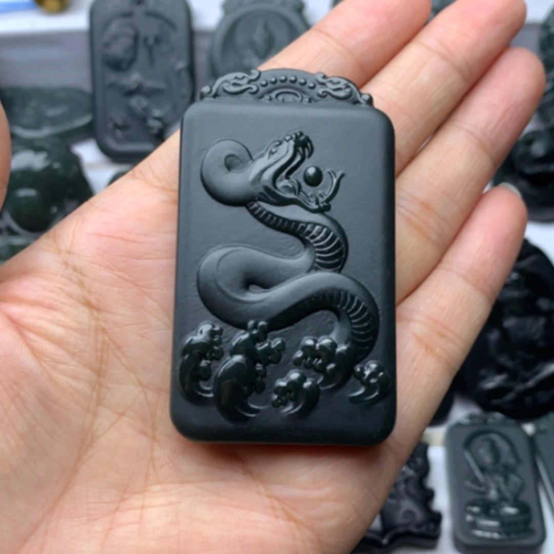 【闪购商品】颈饰未镶嵌和田玉双面雕刻