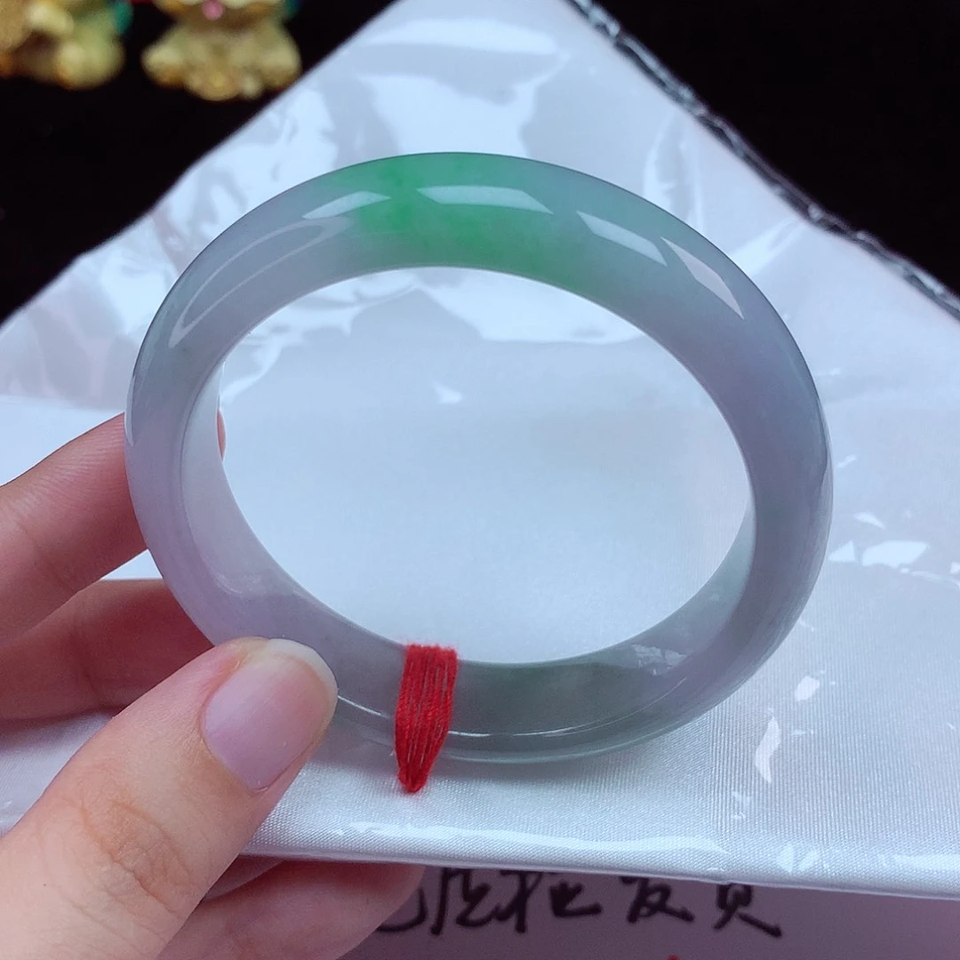 翡翠手镯未镶嵌天然