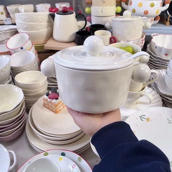 瓷片瑕疵特价陶瓷小碗