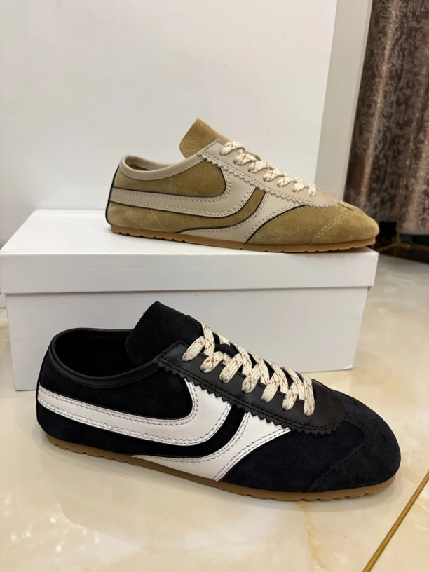 2025年春夏新款复古系带轻盈漫步自在随行的德迅女鞋黑白色浅棕色