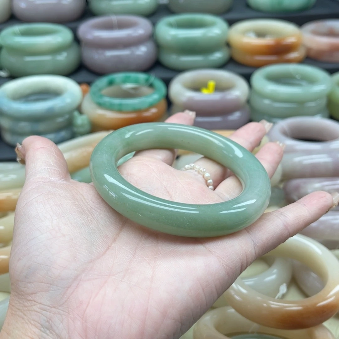 石英质玉我是一个未镶嵌