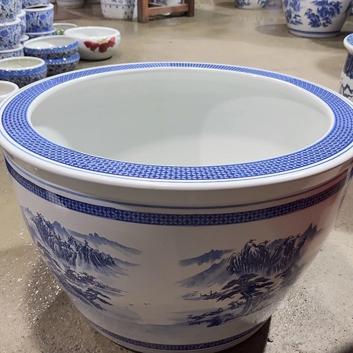 瓷片口径65厘米 高度42厘米