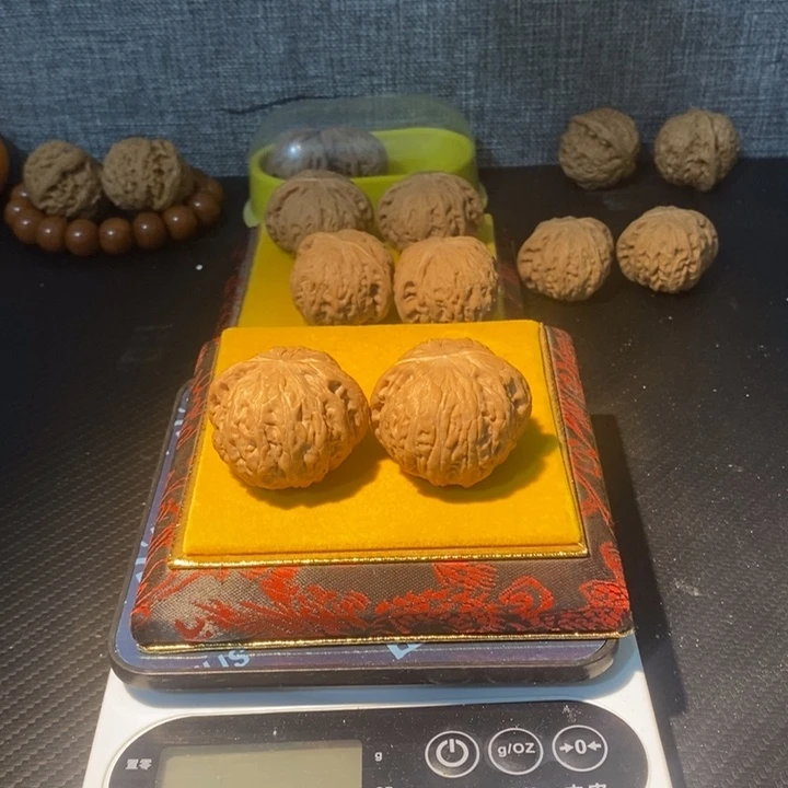 桃核吊坠4100000016