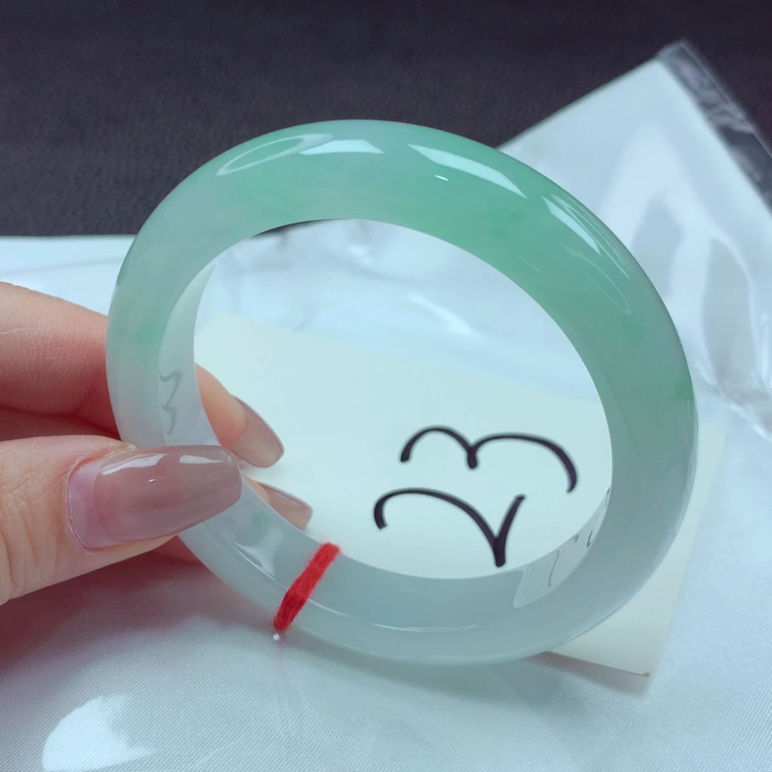 翡翠手镯未镶嵌手镯56