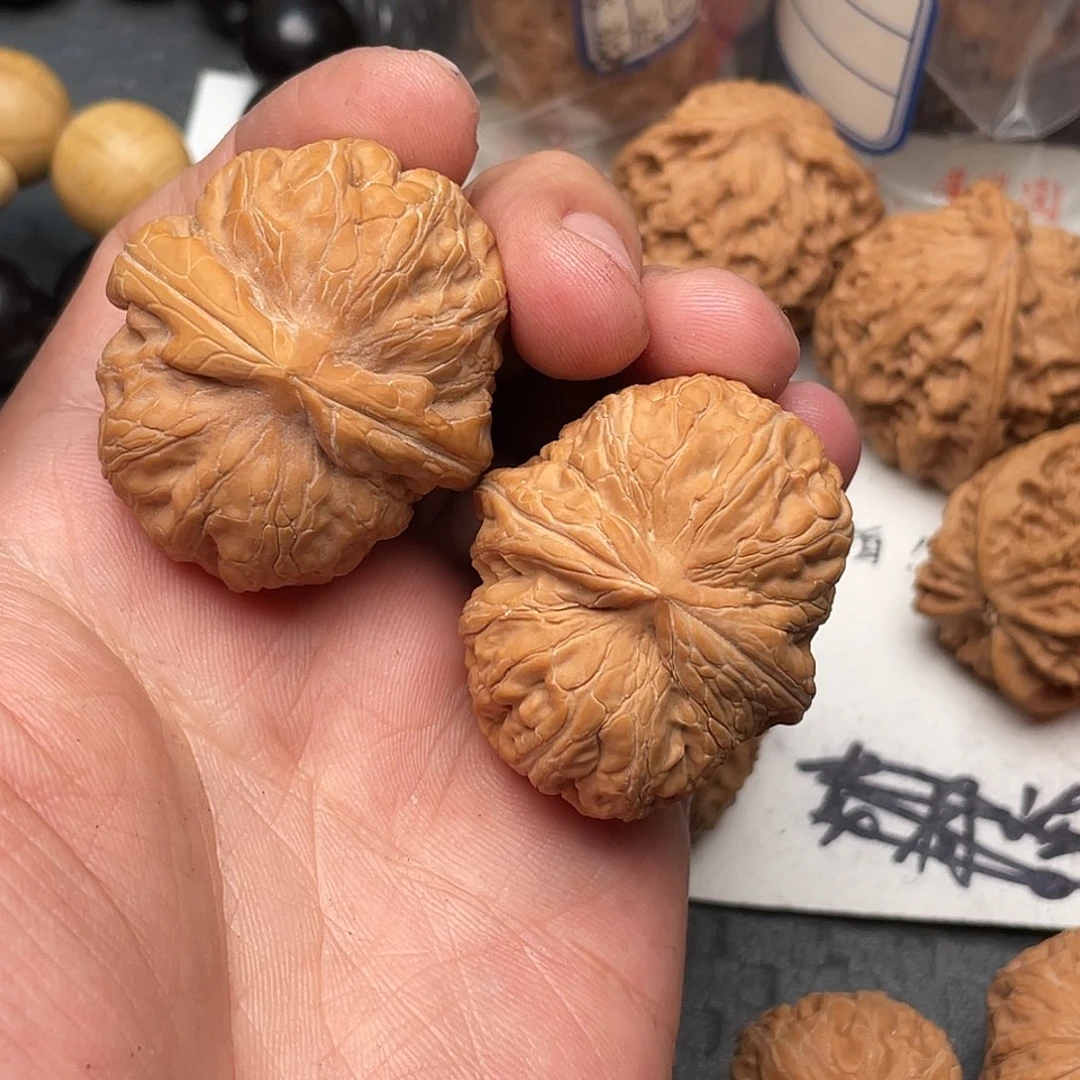 文玩核桃吊坠吗*元宝