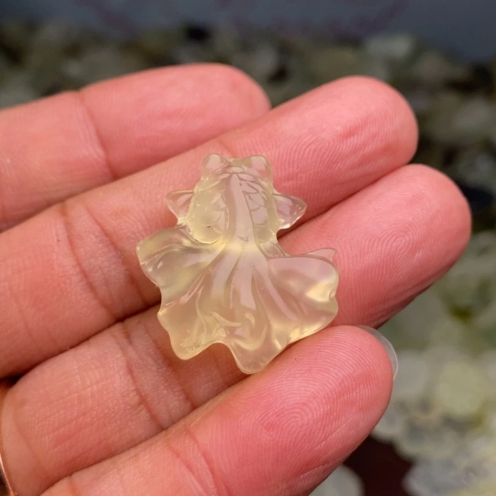 蛇纹石玉颈饰合金173