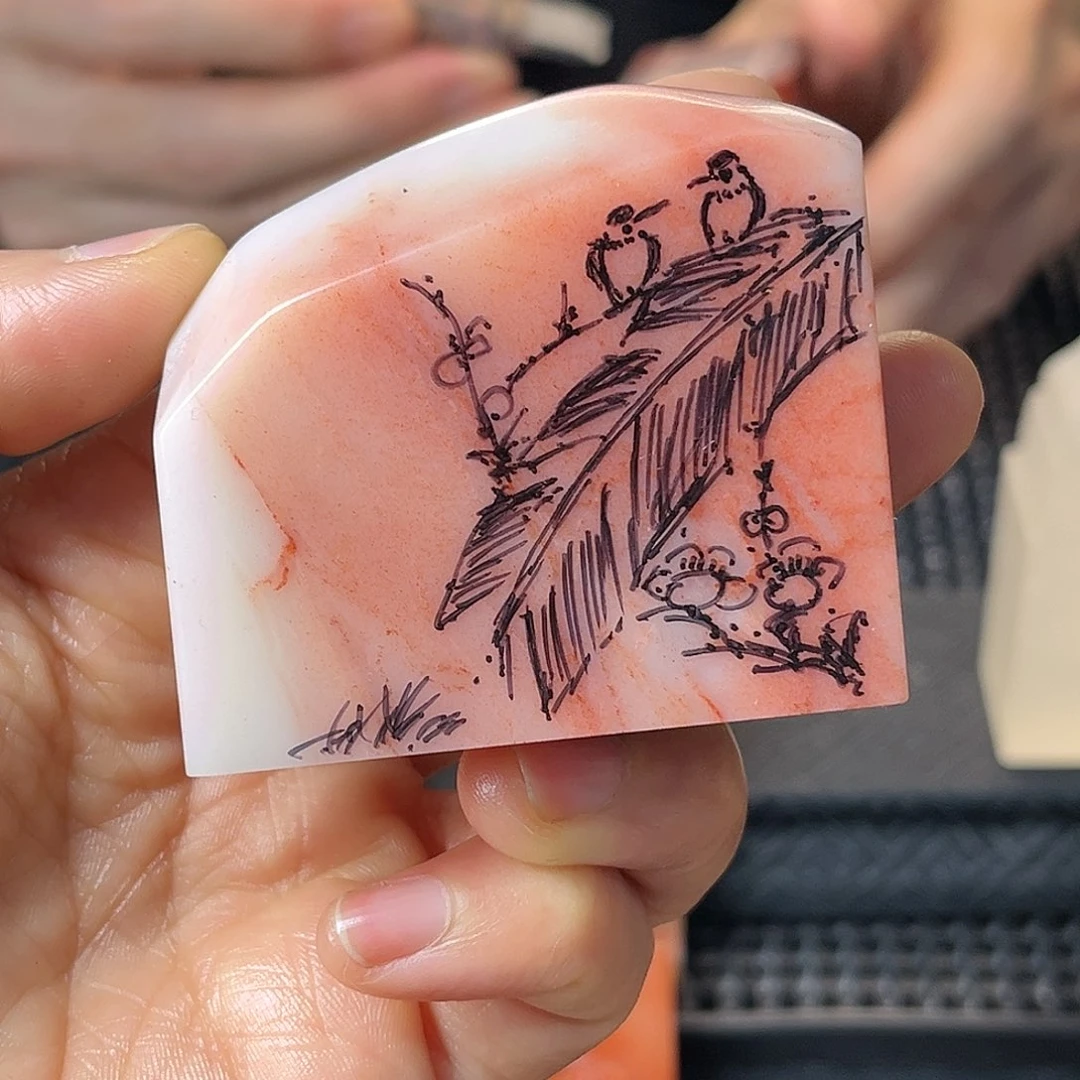 寿山石印石这种现象很明显了