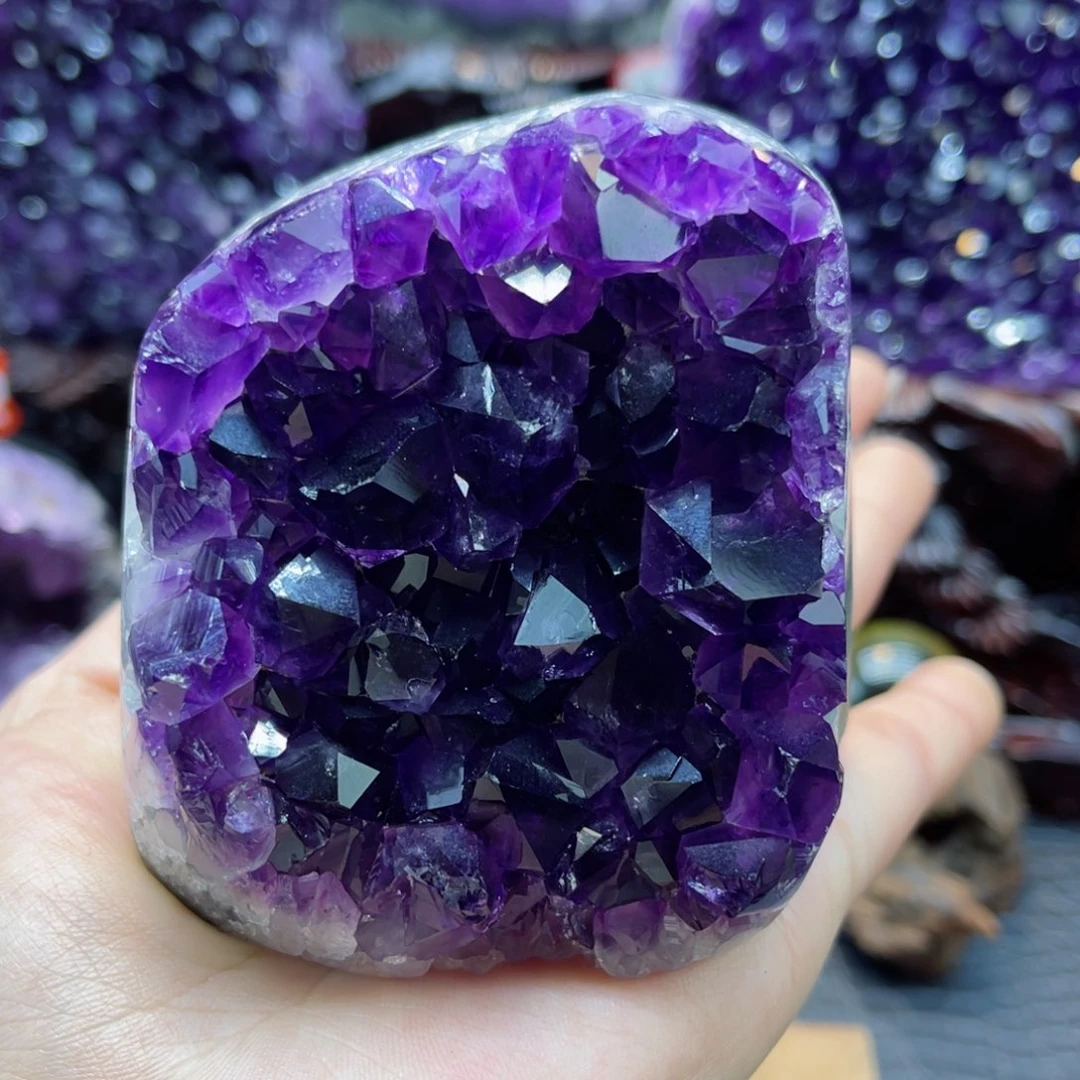 紫晶大型摆件（非配饰）未镶嵌