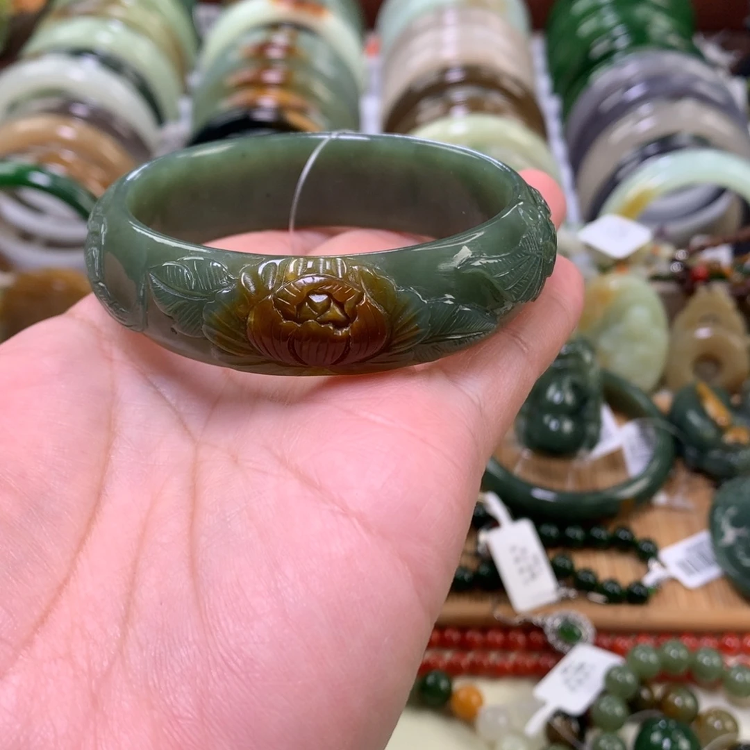 和田玉未镶嵌手镯57口径