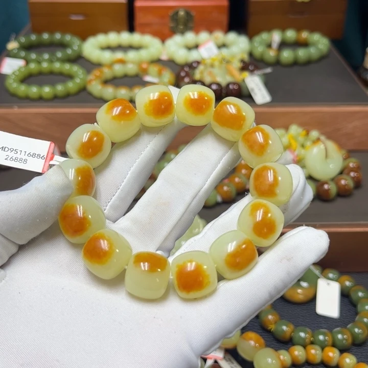 拽***号未镶嵌手链透闪石质玉