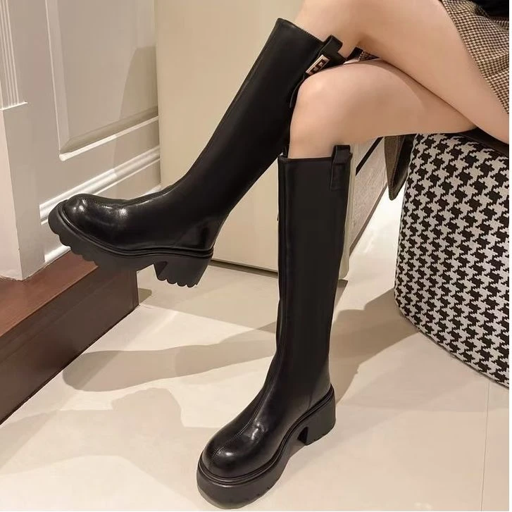 高级感设计2024年时尚新款百搭休闲厚底女靴B-31M