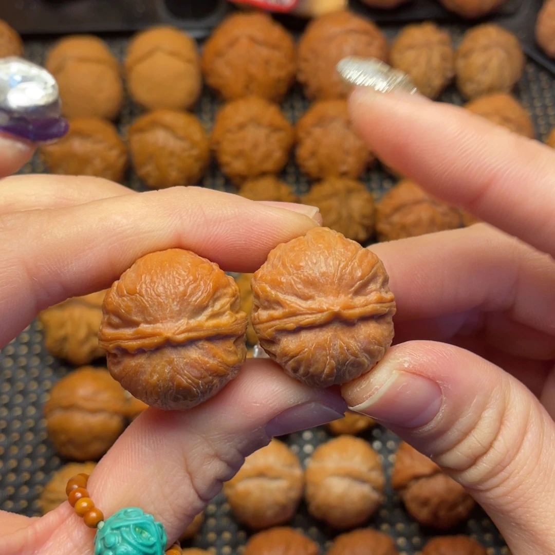 文玩核桃吊坠26✖️24全品荷叶小元宝8009