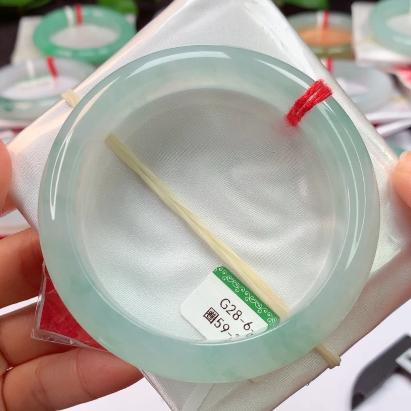 【闪购商品】翡翠手镯未镶嵌天然翡翠手镯