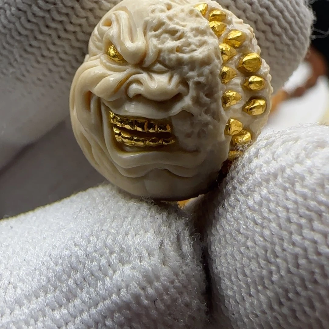 吊坠猴头核桃吞噬镶嵌24k