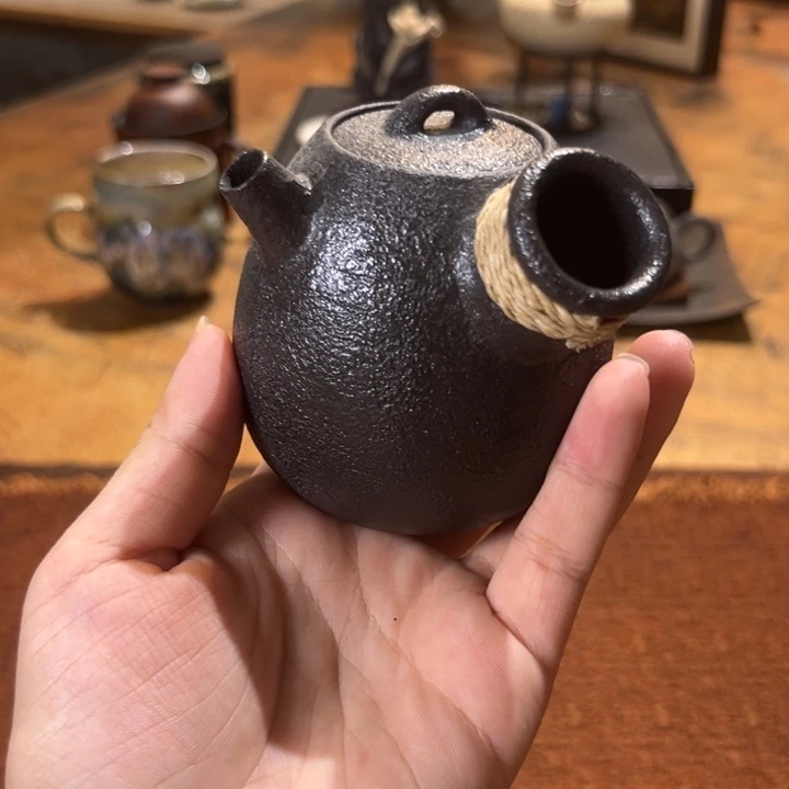景德镇鱼和熊手工陶艺