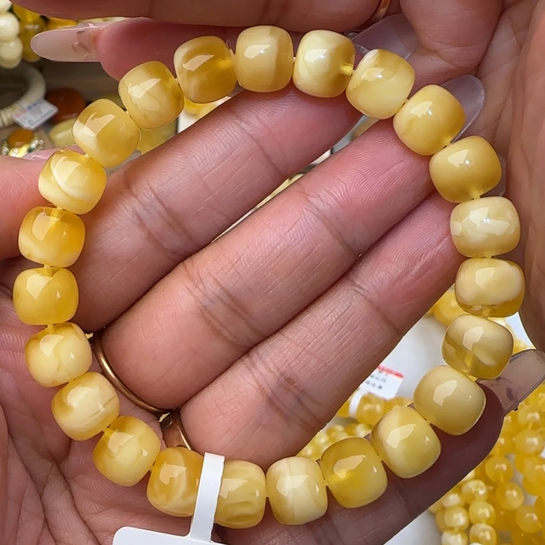 手串蜜蜡未镶嵌金白老型手串