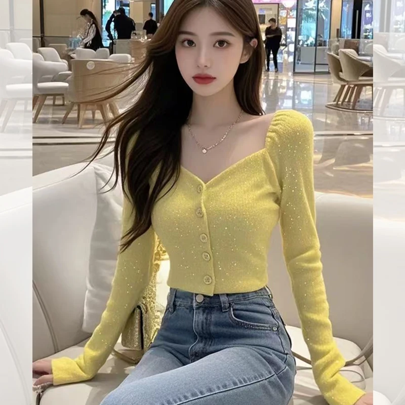 法式轻奢设计感温柔风短款女装上衣春季穿搭2025年新款内搭打底衫